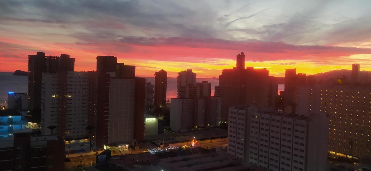 Apto San Angelo Benidorm Vistas Al Mar 400 M Ngoại thất bức ảnh